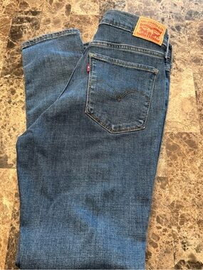 Levi's Women’s 311 Mid Rise Slimming Jeans